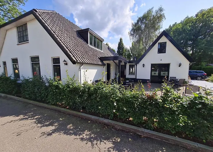 Pension De Eyckenhoff